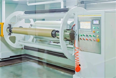 Ról Cumhdach Silicone i bPáipéir Eisiúna agus i Scannáin